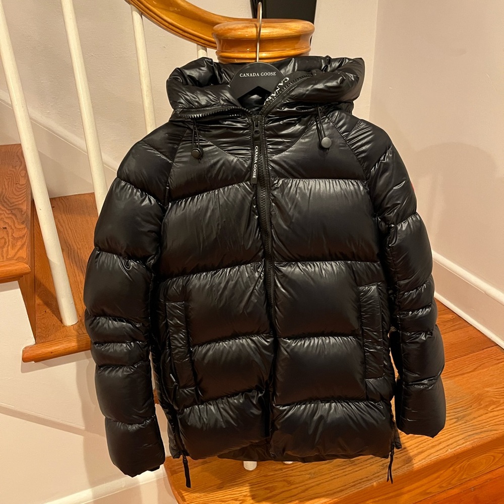Womens Canada Goose Puffer Jacket
